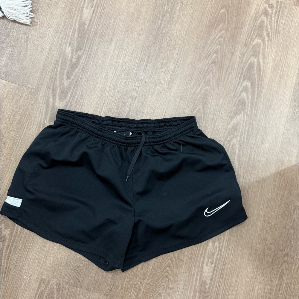 NIKE dri fit shorts S - Picture 3 of 6